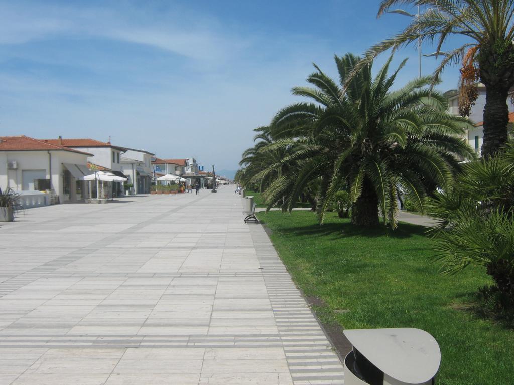 Hotel Dei Tigli Lido di Camaiore Eksteriør bilde