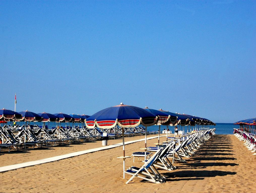 Hotel Dei Tigli Lido di Camaiore Eksteriør bilde